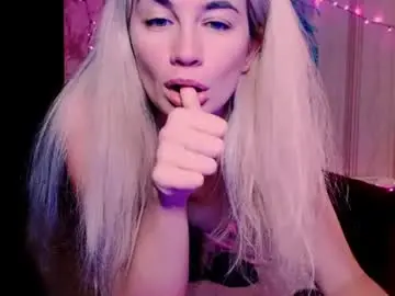 Chaturbate Watch Live Sex Cams of carinfox