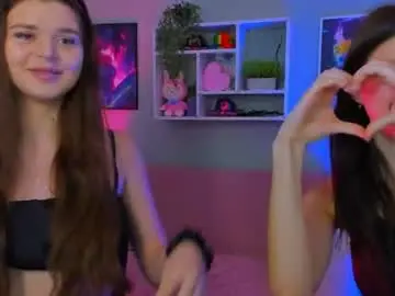 Chaturbate Free Live Porn of adri_sky