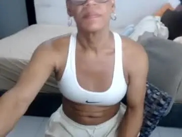 Chaturbate Live Sex of bardotbigcocktsx