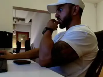 Chaturbate Live Sex Cam of supermanboyxxl