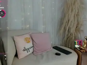 Chaturbate Free Live Porn of ambar_ross__