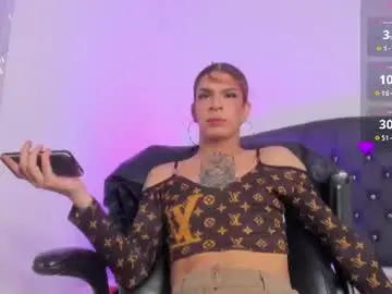 Chaturbate Live Porn of bella_salvatore