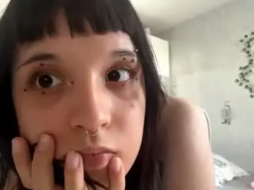Chaturbate Live Sex Cam of clemenciawuerz