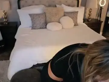 Chaturbate Sex Cam of hot_wife_amber