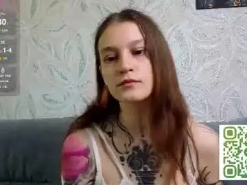 Chaturbate Adult Video Chat of skinny_littledevil