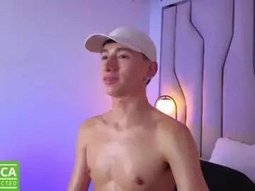Chaturbate Live Sex Cam of lian_cameron