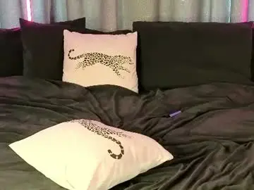 Chaturbate Free Live Porn of okerriella
