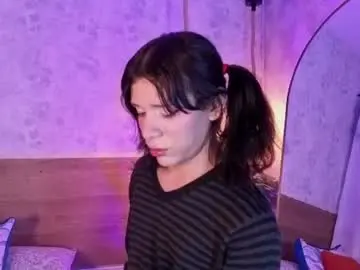 Chaturbate Live Sex of pixy_20