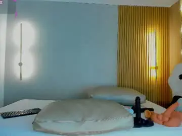 Chaturbate Watch Live Sex Cams of serena_fox