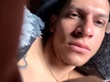 Chaturbate Watch Live Sex Cams of travisdiamonds