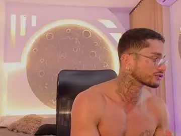 Chaturbate Live Sex of alan__rogers