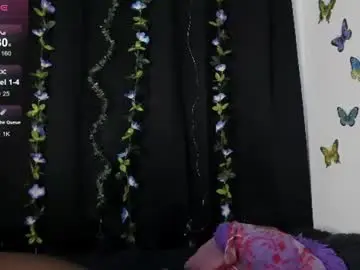Chaturbate Live Sex Cam of darnellqueen