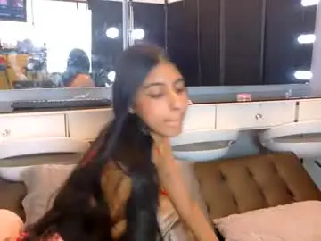 Chaturbate Live Porn of littlejennifer18