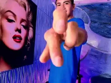 Chaturbate Free Live Porn of nio_klouds_