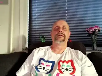 Chaturbate Watch Live Sex Cams of hardmrlazy