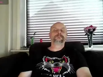 Chaturbate Free Porn Cam of hardmrlazy