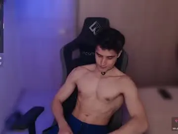 Chaturbate Live Sex Cam of thomklein