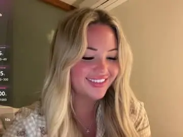 Chaturbate Watch Live Sex Cams of averybabyyx