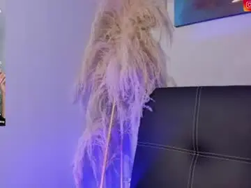 Chaturbate Watch Live Sex Cams of lilith_petit_