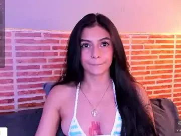 Chaturbate Live Sex Cam of lilith_petit_