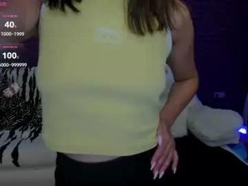 Chaturbate Watch Live Sex Cams of glowmimi