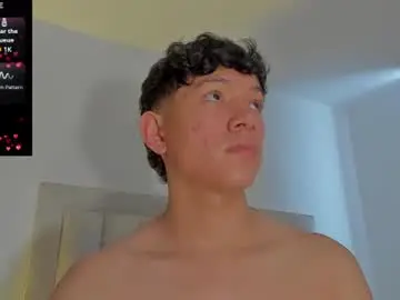 Chaturbate Live Sex Cam of iamjulian_