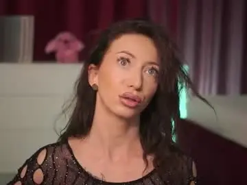 Chaturbate Adult Video Chat of isrubyfever