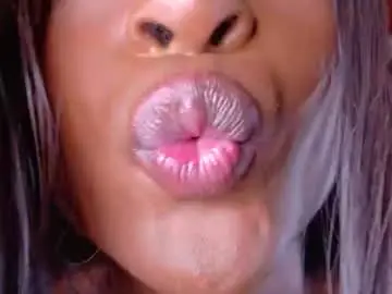 Chaturbate Live Porn of nahomicampbell_