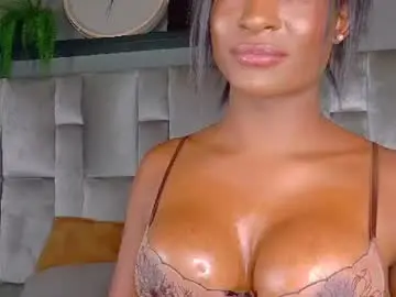 Chaturbate Live Porn of nahomicampbell_