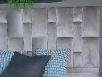 Chaturbate Live Porn of nahomicampbell_