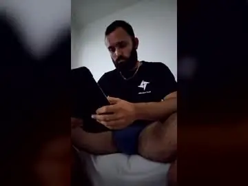 Chaturbate Live Sex Cam of frenchaddict75111