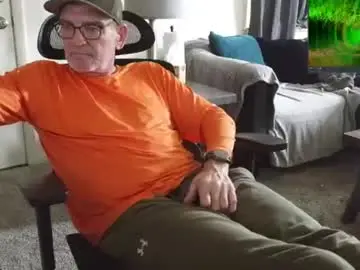 Chaturbate Best live sex cam show of lngdickdaddy