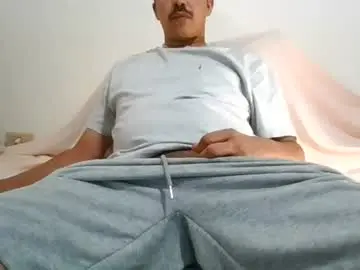 Chaturbate Live Sex Cam of mj_ar9