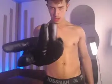 Chaturbate Nude Webcam of santi_williams