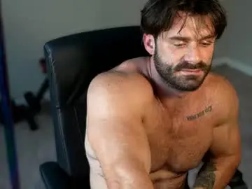 Chaturbate Live Sex of theeestallion33