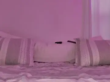 Chaturbate Live Sex Cam of cherryvonfairy
