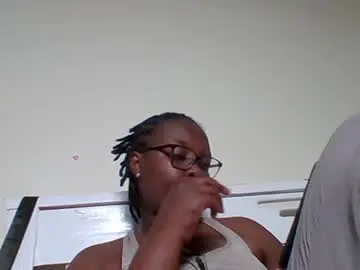 Chaturbate Adult Webcams of sweetariah1