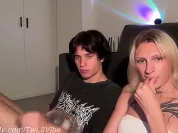 Chaturbate Nude Webcam of twl8vibe
