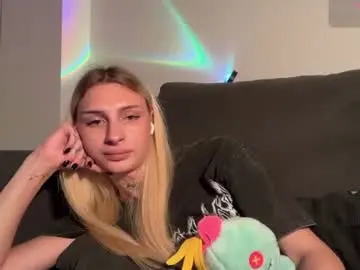 Chaturbate Live Sex Cam of twl8vibe