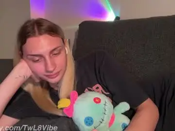 Chaturbate Best live sex cam show of twl8vibe
