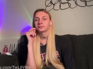 Chaturbate Sex Cam of twl8vibe