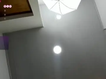 Chaturbate Adult Video Chat of kira_dubois