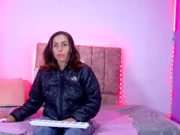 Chaturbate Adult Video Chat of ava_raye