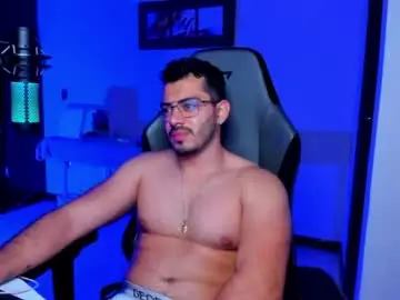 Chaturbate Best live sex cam show of bruno_diaz31