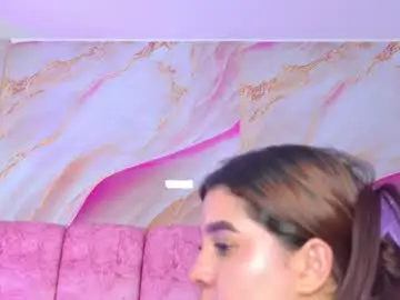 Chaturbate Sex Cam of emma_curvy1
