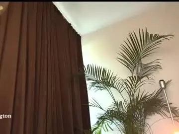 Chaturbate Live Porn of tatti_1