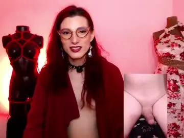 Chaturbate Free Live Porn of moira_hot