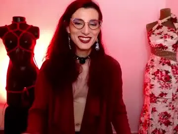 Chaturbate Live Sex of moira_hot