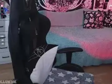 Chaturbate Live Sex Cam of elika_kay