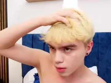 Chaturbate Free Porn Cam of ianstone_